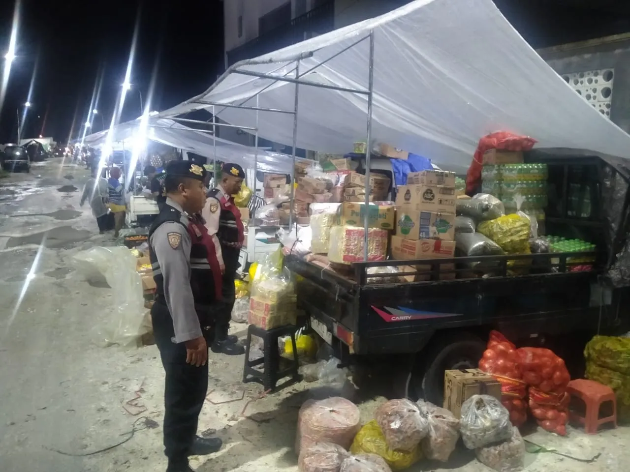 Patroli Subuh Polsek Abiansemal, Upaya Cegah Kriminalitas di Pasar Tradisional