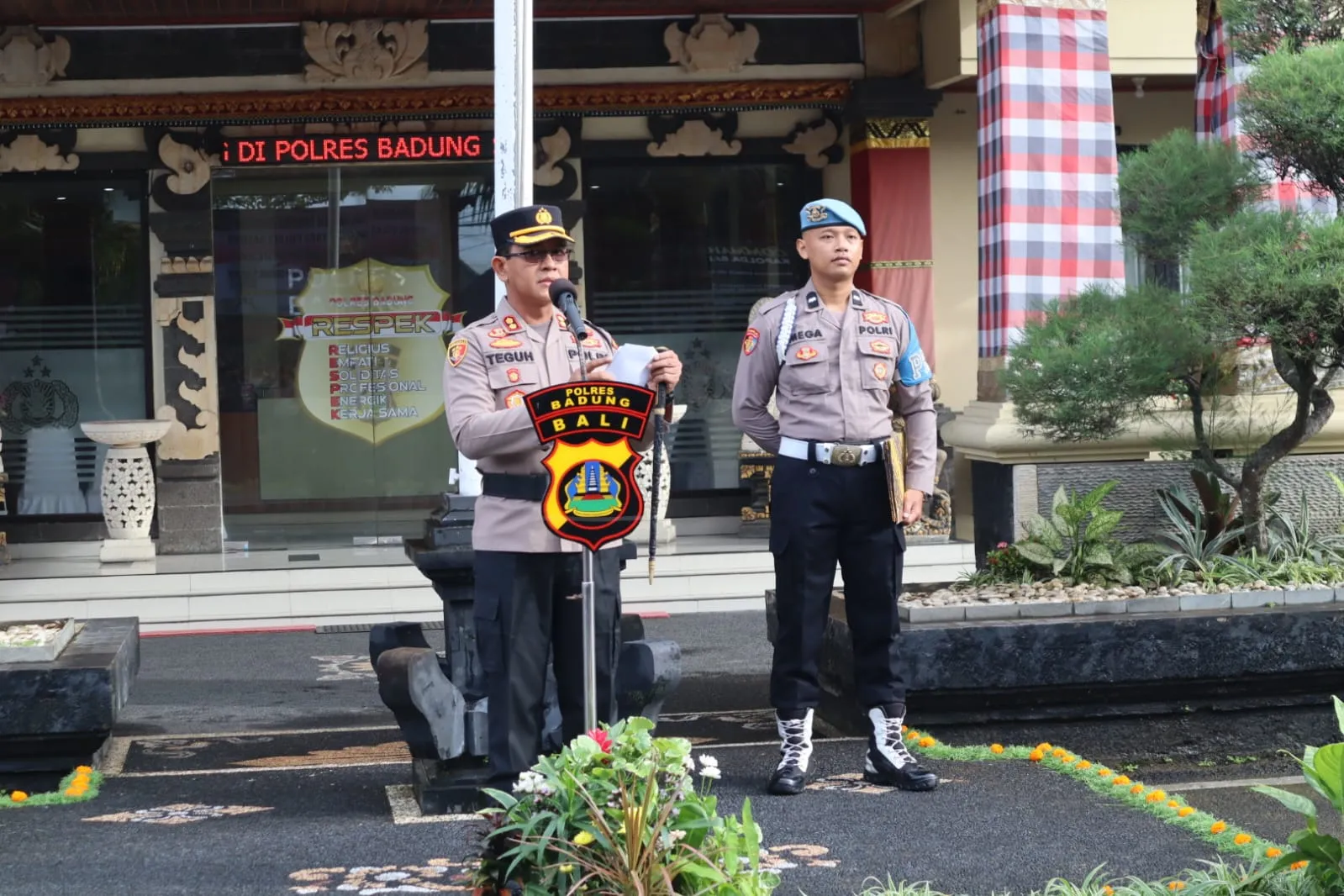 Kapolres Badung AKBP Teguh Priyo Wasono Pimpin Serah Terima Kapolsek Kuta Utara
