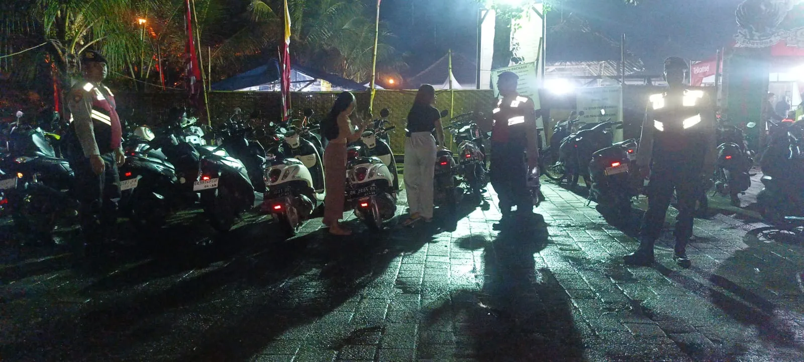 Polsek Abiansemal Intensifkan Patroli Guna Cegah Curanmor di Kegiatan Turnamen Bola Voli Poryuda Cup