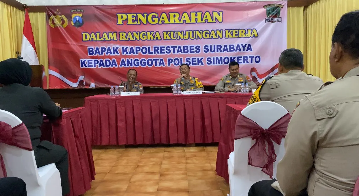 Kapolrestabes Surabaya Apresiasi Kinerja Polsek Simokerto, Bahas Renovasi dan Perhatian terhadap Anggota Sakit