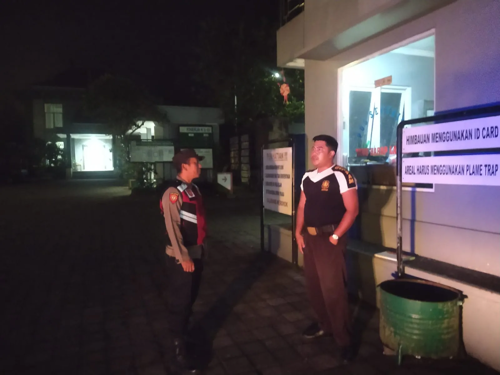 Patroli Blue Light Anggota Polsek Susut Melaksanakan Patroli Dimalam Hari, Agar Situasi Kamtibmas di Wilkum Polsek Susut Tetap Kondusif
