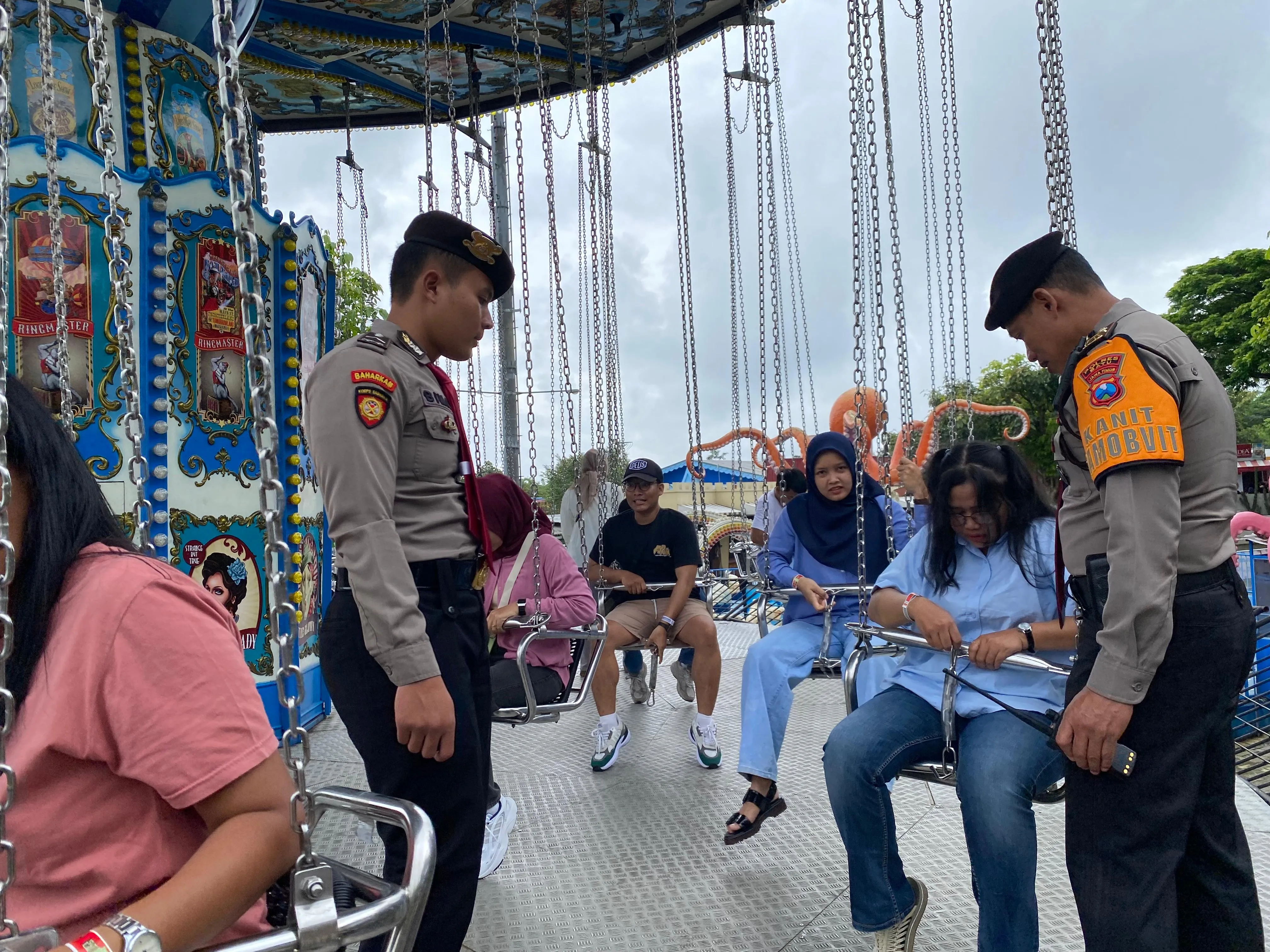 Polres Batu Libatkan Tourism Police Layani Wisatawan di Libur Panjang