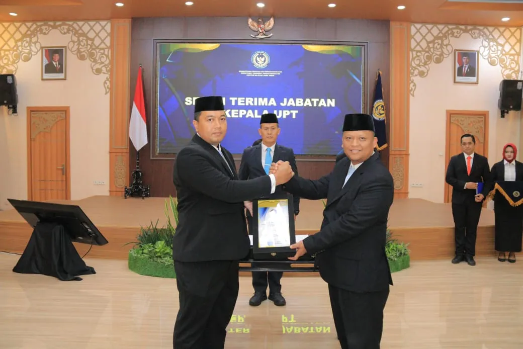 Lantik Sejumlah Pejabat Manajerial, Kakanwil Tegaskan Jangan Ada Negara di Dalam Negara !