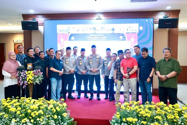 Kapolda Jawa Timur Gelar Buka Puasa Bersama Media Jelang Purna Tugas