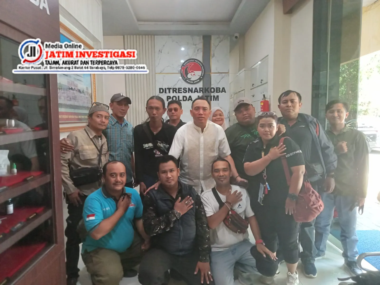 Kasubdit II Ditresnarkoba Polda Jatim Menjalin Silaturahmi Dengan Para Wartawan Dari Berbagai Media