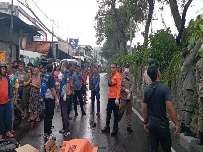 Seorang Pelajar Tewas Seketika Setelah di Lindas Truk