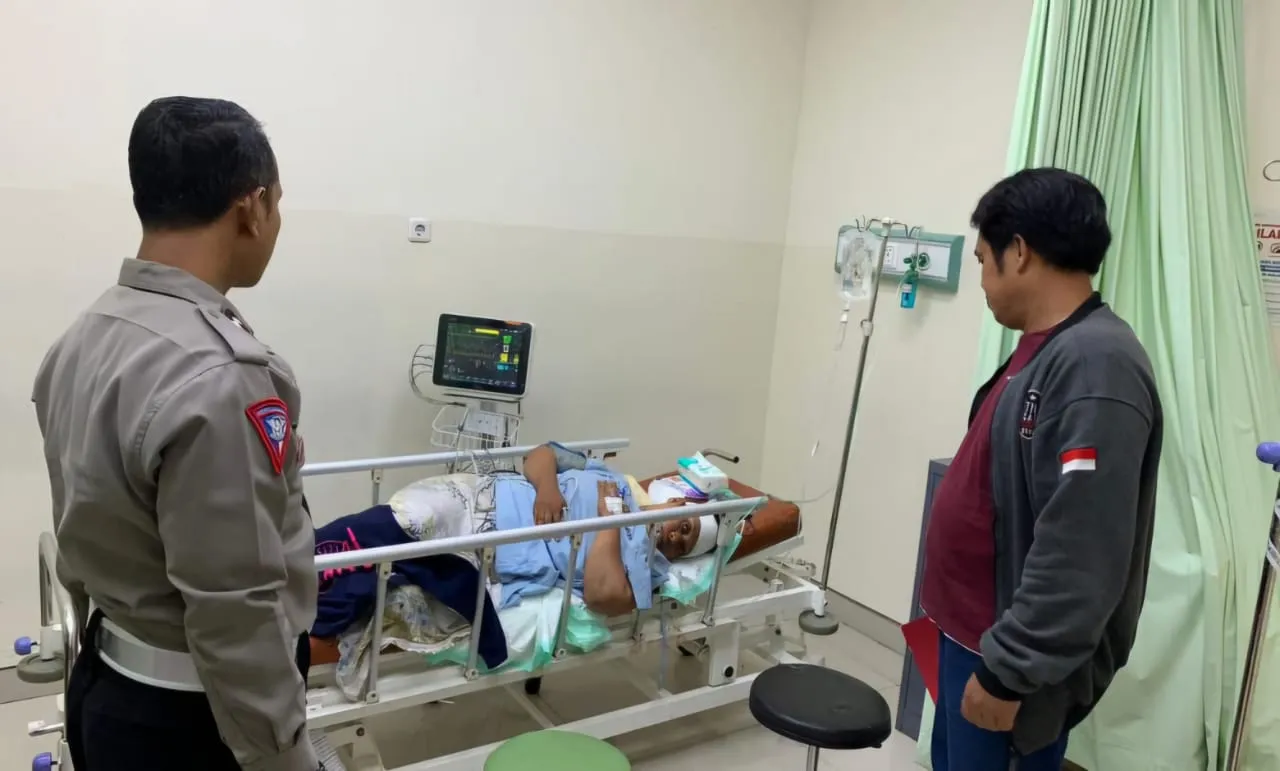 Digegerkan Suka Gosip, Pria di Menganti Di Bacok Tetangganya.