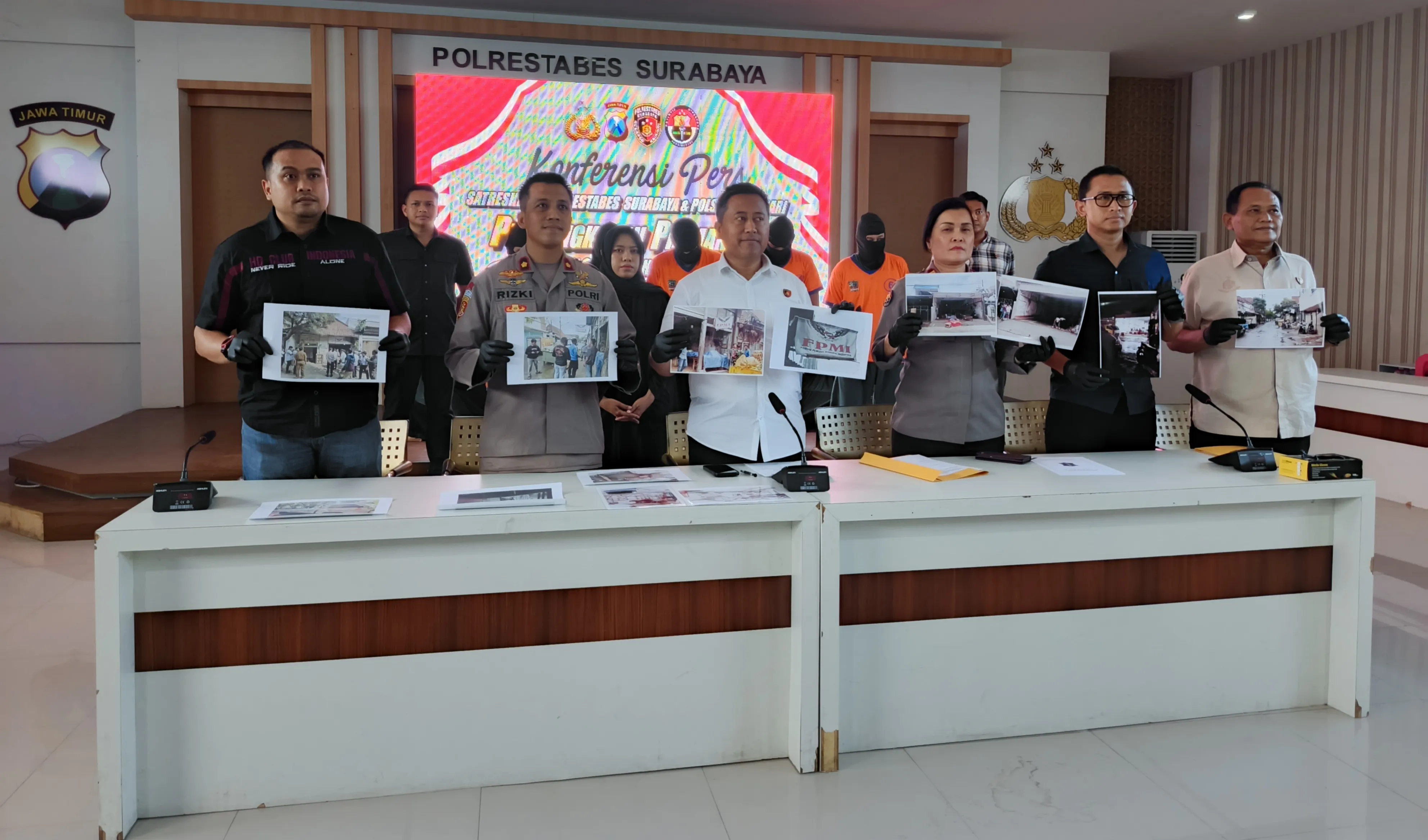 Polrestabes Surabaya Berhasil Ungkap Kasus Premanisme, Lima Oknum LSM Diamankan