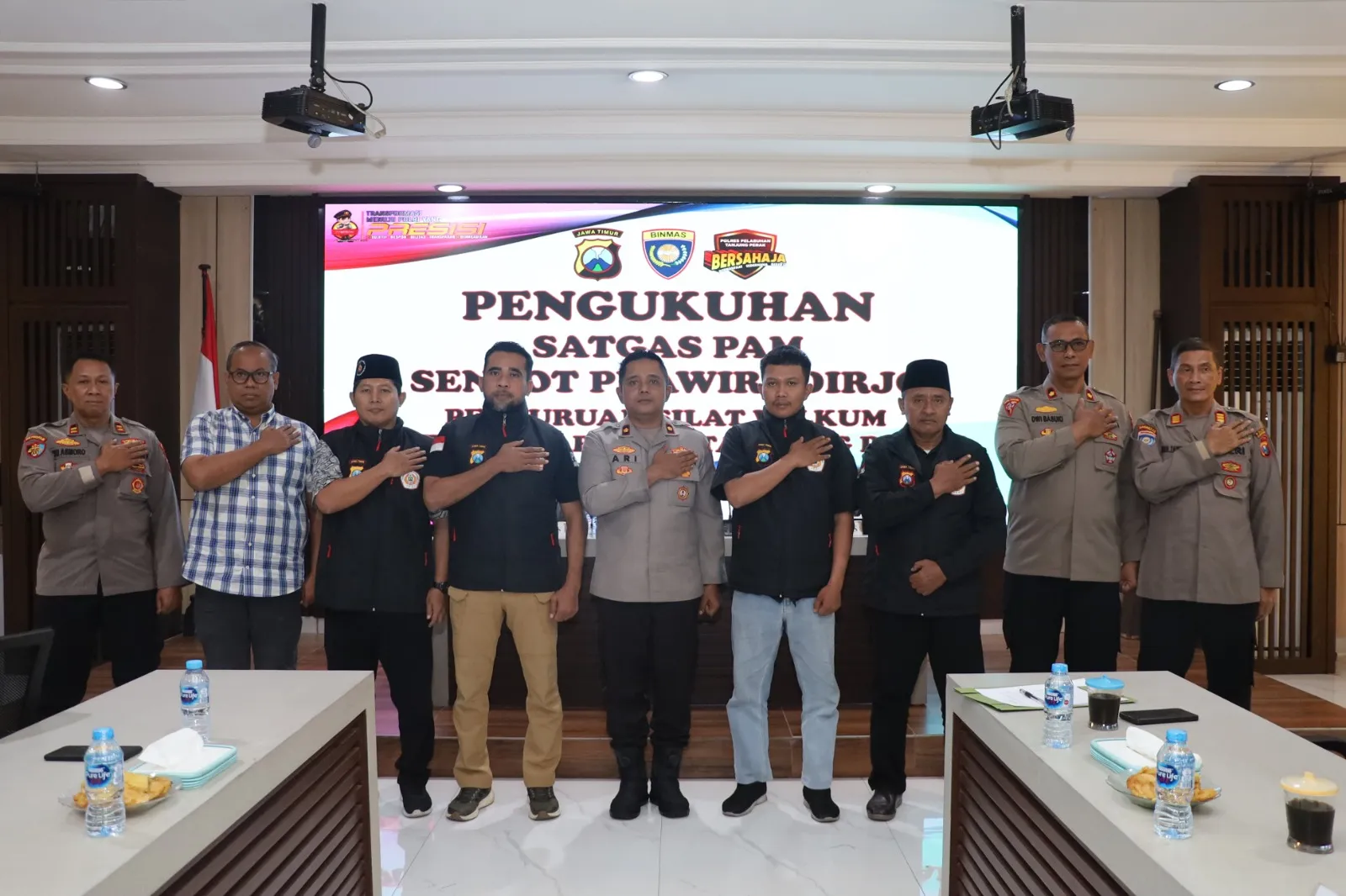 Polres Pelabuhan Tanjung Perak Kukuhkan Satgas Sentot Prawirodirdjo untuk Amankan Malam Satu Suro