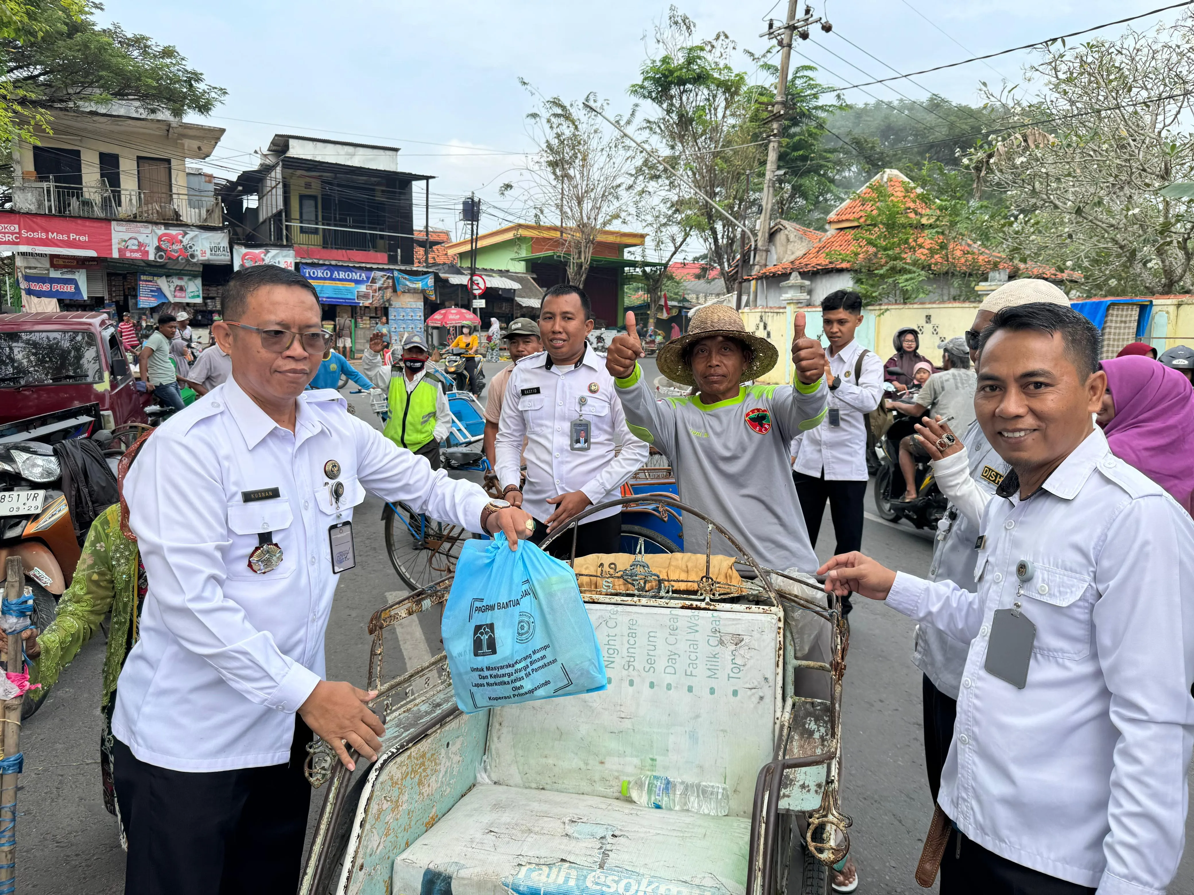 60 Paket untuk Pejuang Jalanan: Lapas Narkotika Pamekasan Tebar Manfaat