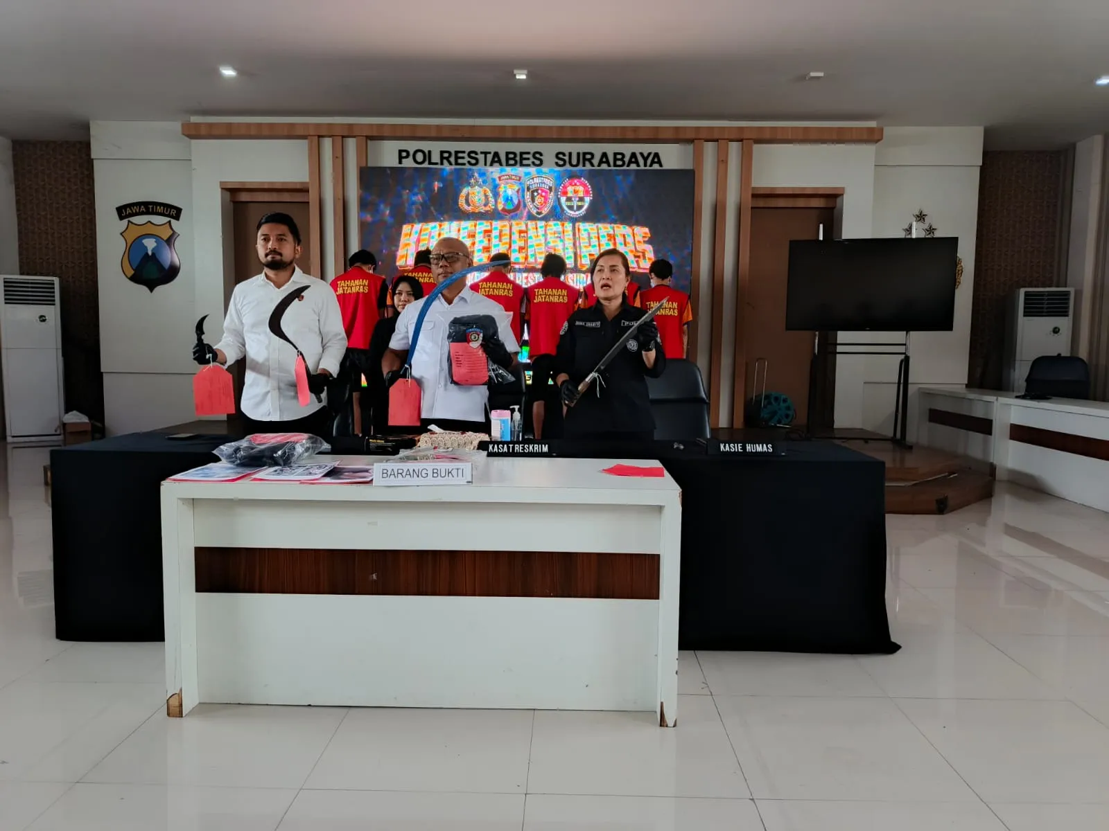 Enam Pelaku Pengeroyokan Berhasil Diamankan Satreskrim Polrestabes Surabaya 