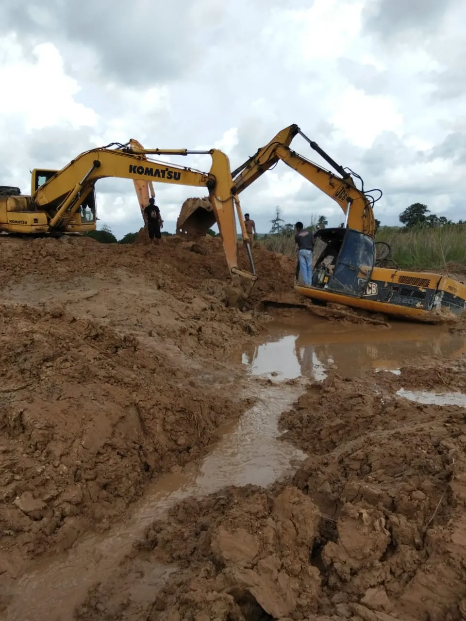 Perusahaan Cucian Pasir Silika Diduga Menggunakan Bahan Bakar Minyak Subsidi