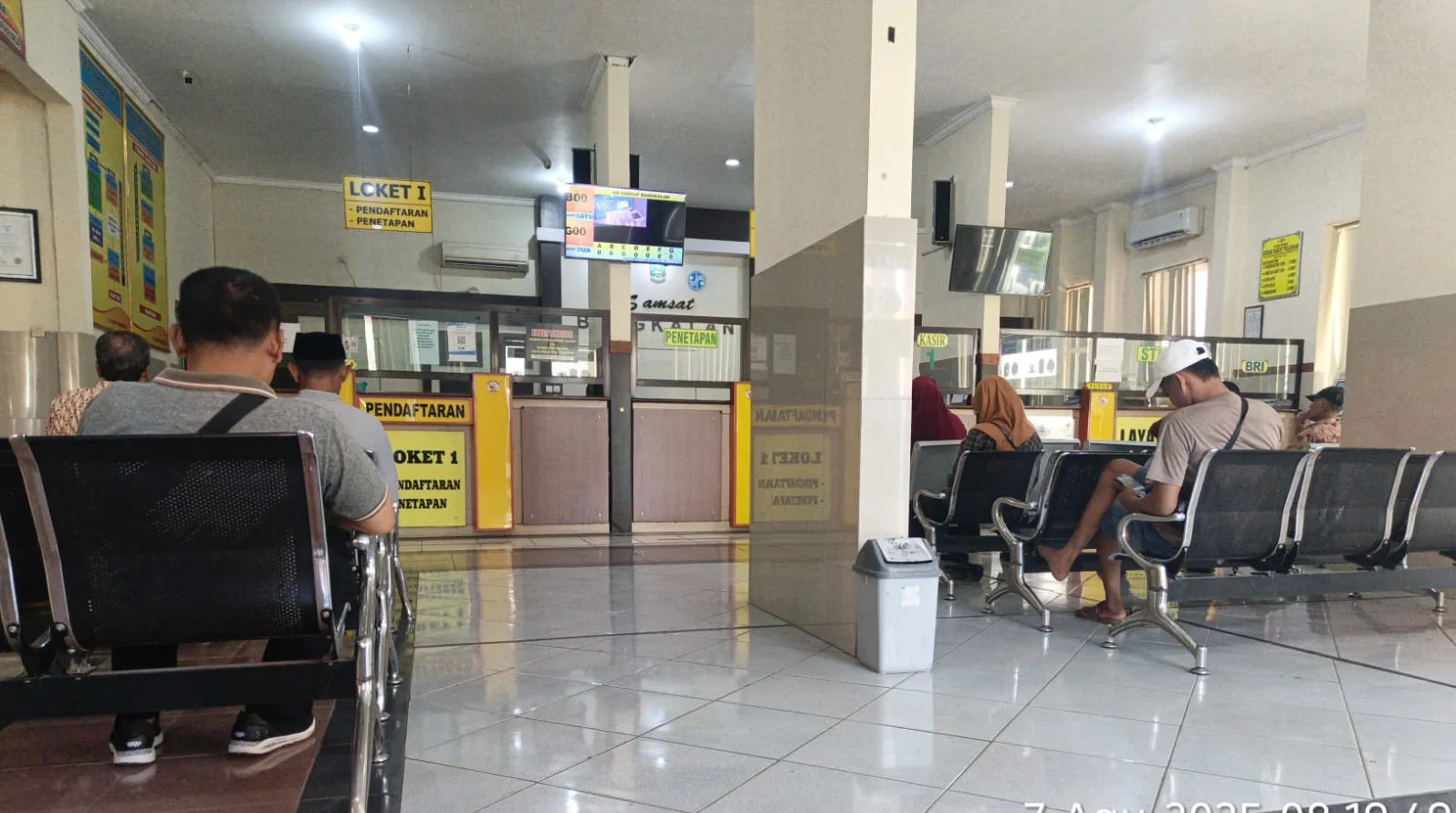 Keramahan Petugas Samsat Bangkalan Menciptakan humoris