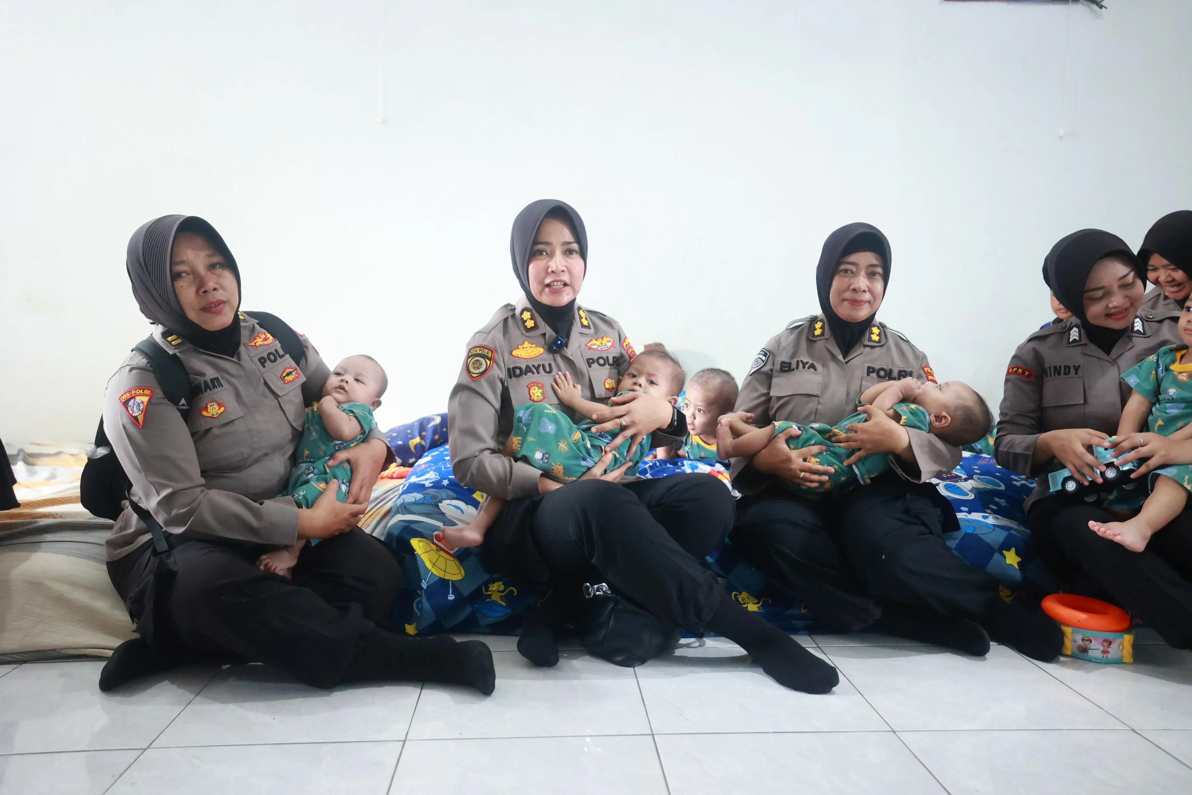 Sambut Hari Jadi Polwan ke-77 Polda Jatim Gelar Baksos di Griya Yatim