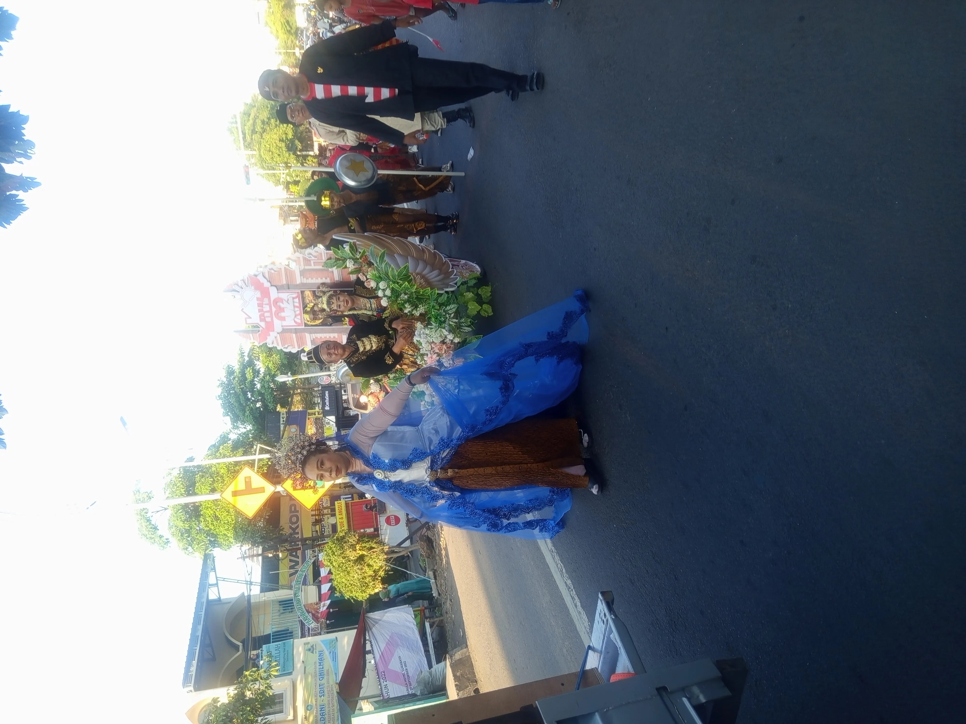 Meriahkan HUT RI ke - 80 Kelurahan Dr. Soetomo Surabaya Gelar Karnaval Budaya
