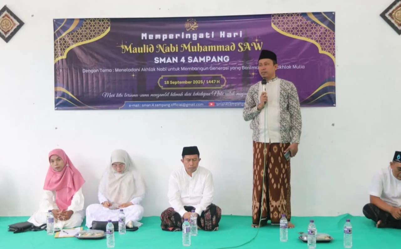 Mahfud Hadir di SMAN 4 Sampang, Pesan Akhlak Nabi Jadi Kunci Generasi Unggul