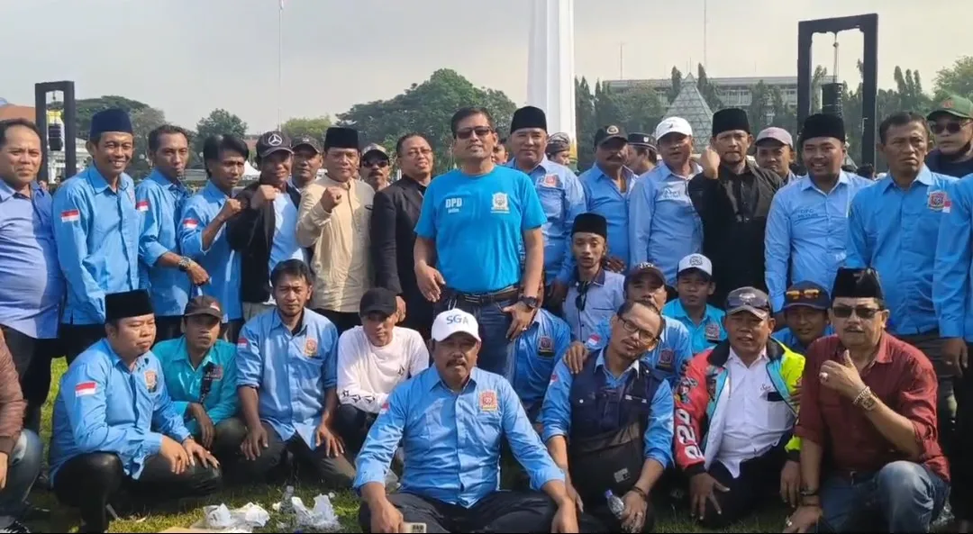 Wani Jogo Suroboyo Seluruh Elemen Masyarakat kumpul di Taman Tugu Pahlawan