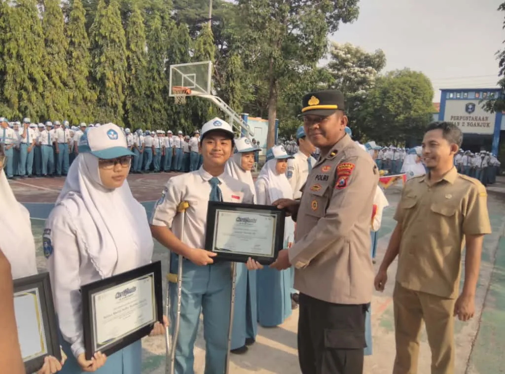 Kapolres Nganjuk Ajak Pelajar SMA Negeri 2 Nganjuk Bijak Menyikapi Informasi dan Tidak Mudah Terprovokasi