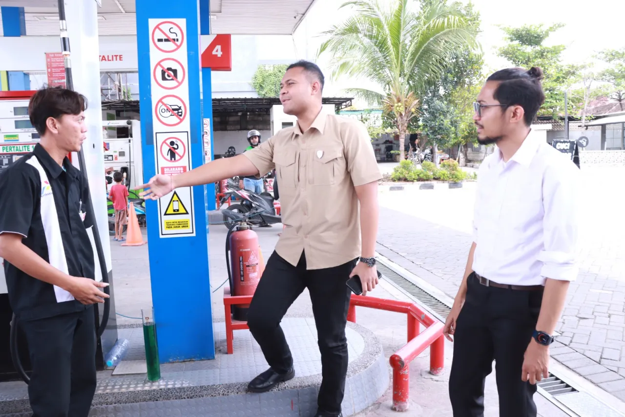 Respon Cepat Redam Kekhawatiran Warga, Polres Gresik Sidak Sejumlah SPBU