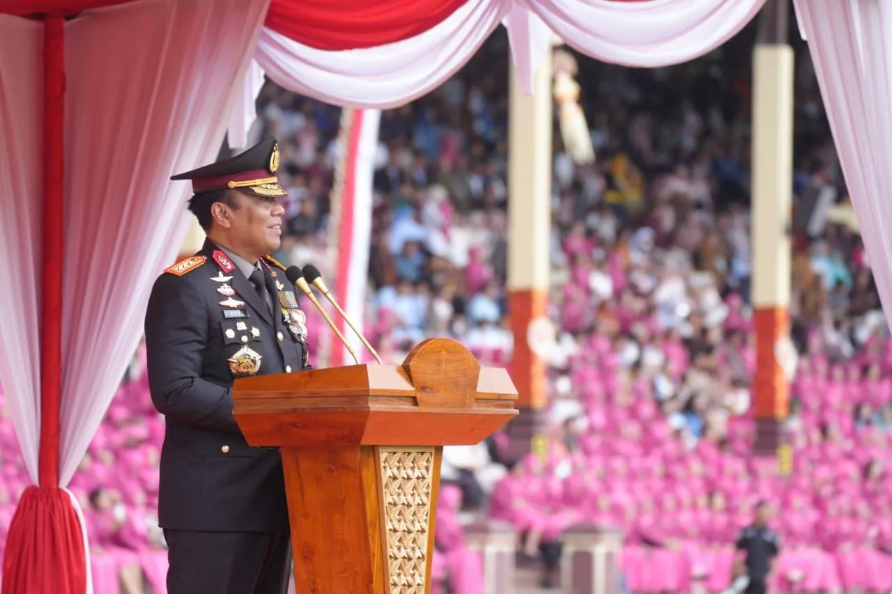 Wakapolri Komjen Dedi Prasetyo Raih Penghargaan Kepemimpinan Publik dari Fakultas Hukum Universitas Brawijaya