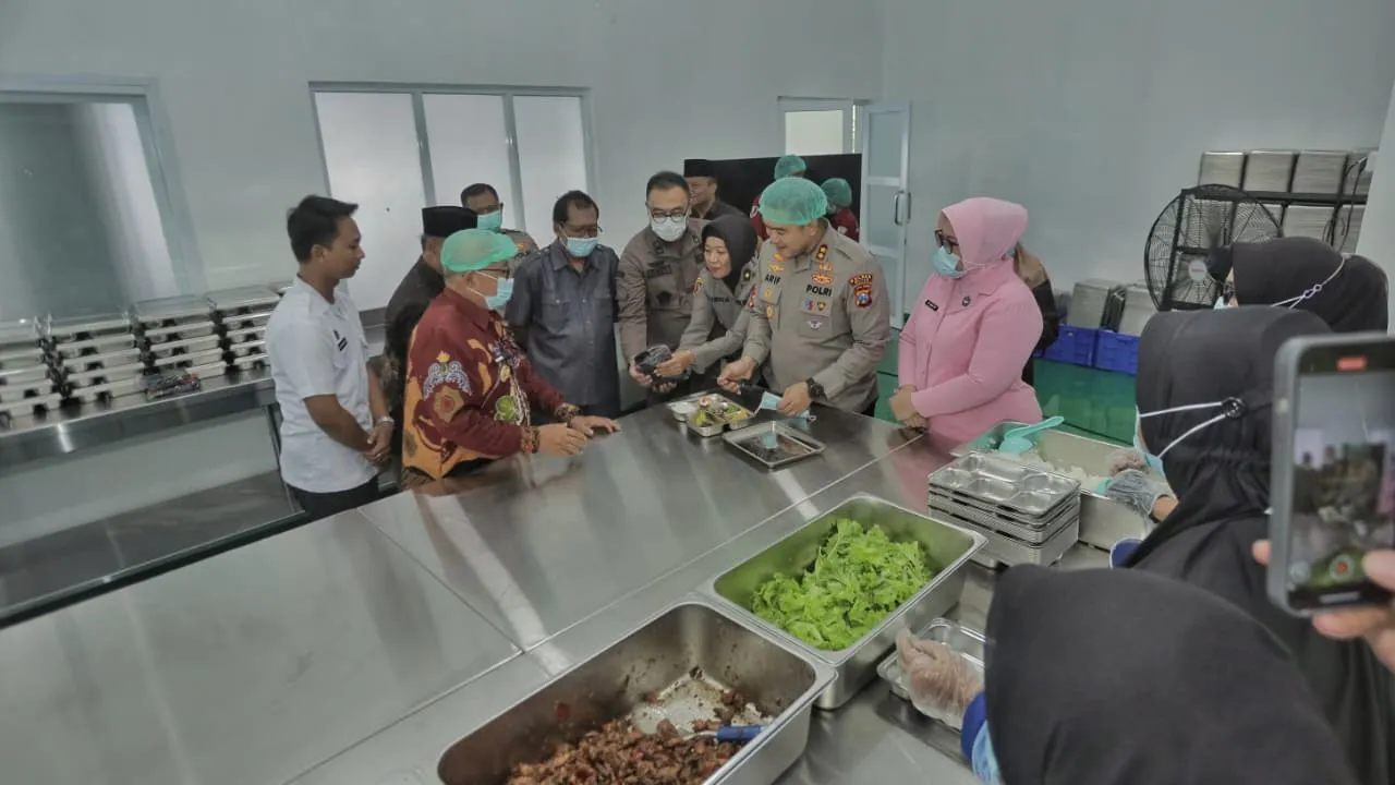 Polres Blitar Launching SPPG di Jimbe Wujudkan Dukungan Polri Terhadap Generasi Sehat
