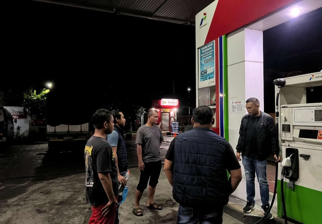 Polres Lamongan Turun di Lapangan Cek Langsung Dugaan Pertalite Tercampur Air