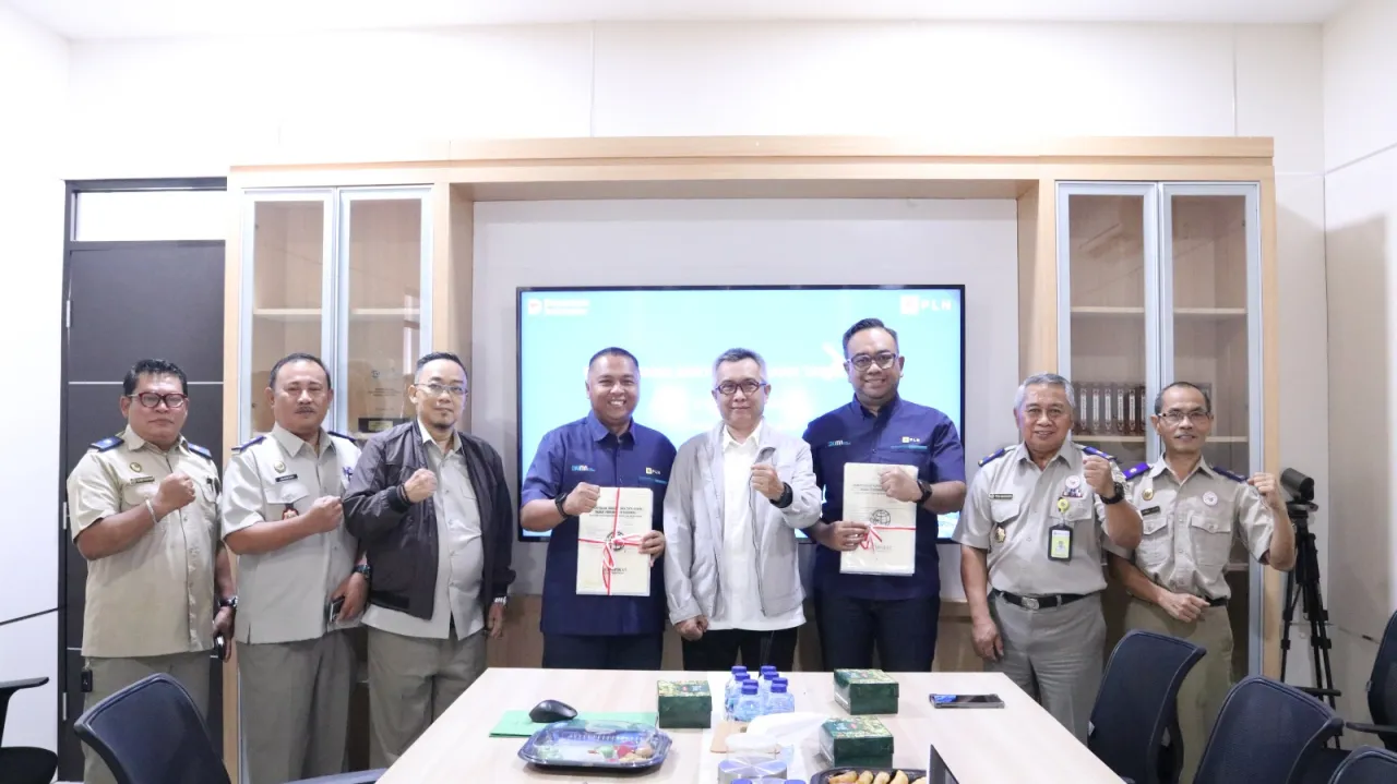 Perkuat Kepastian Hukum Aset Negara, PLN UIP JBTB dan Kantah Pasuruan Tuntaskan 27 Sertifikat