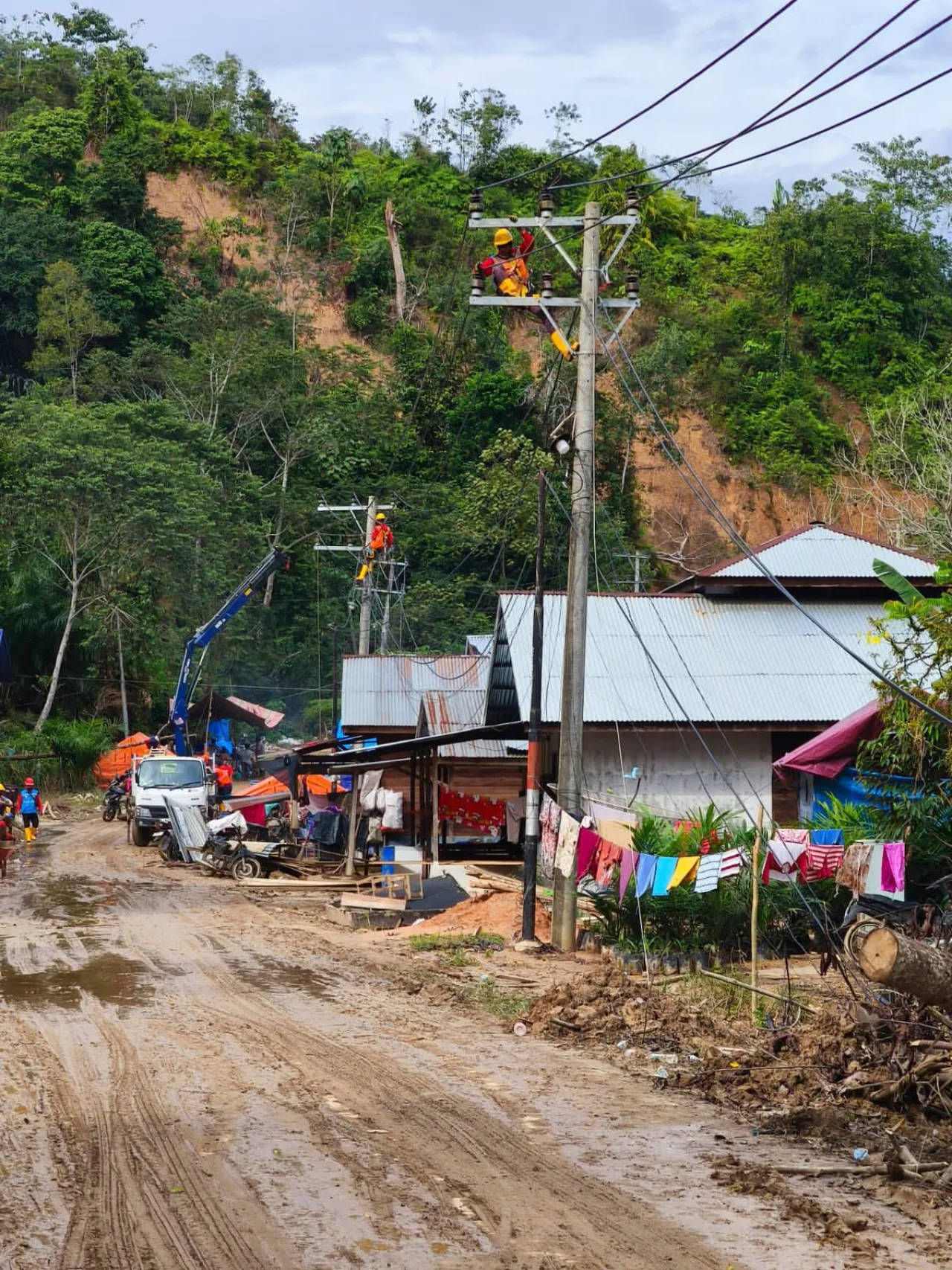 Sistem Kelistrikan Aceh Pulih, Seluruh Gardu Induk Beroperasi Normal, Kini PLN Lanjutkan Pemulihan  Hingga ke Masyarakat
