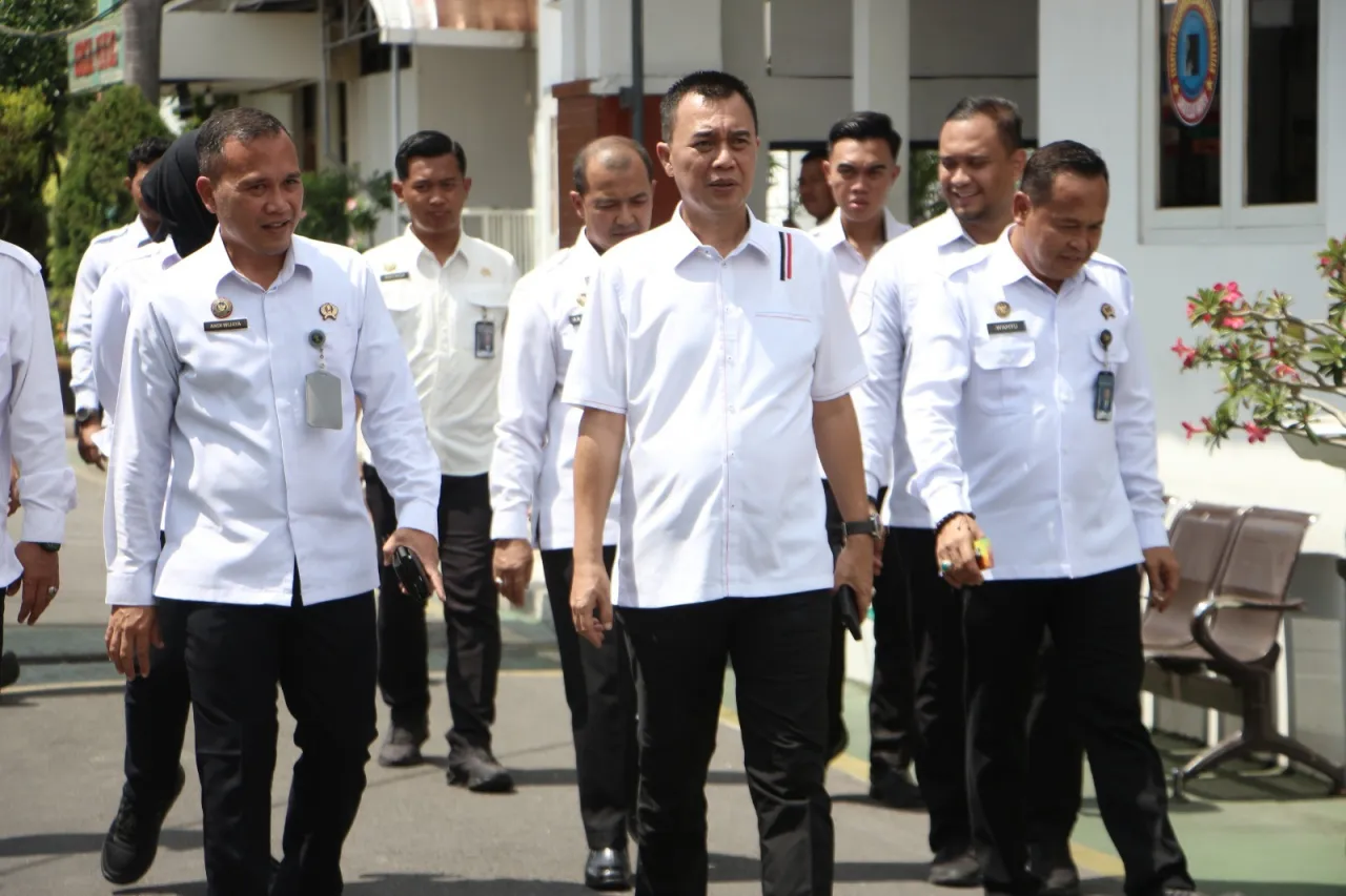 Pastikan Layanan dan Keamanan Optimal, Staf Ahli Menteri Kemenimipas Cek Kesiapan Nataru di Lapas I Madiun