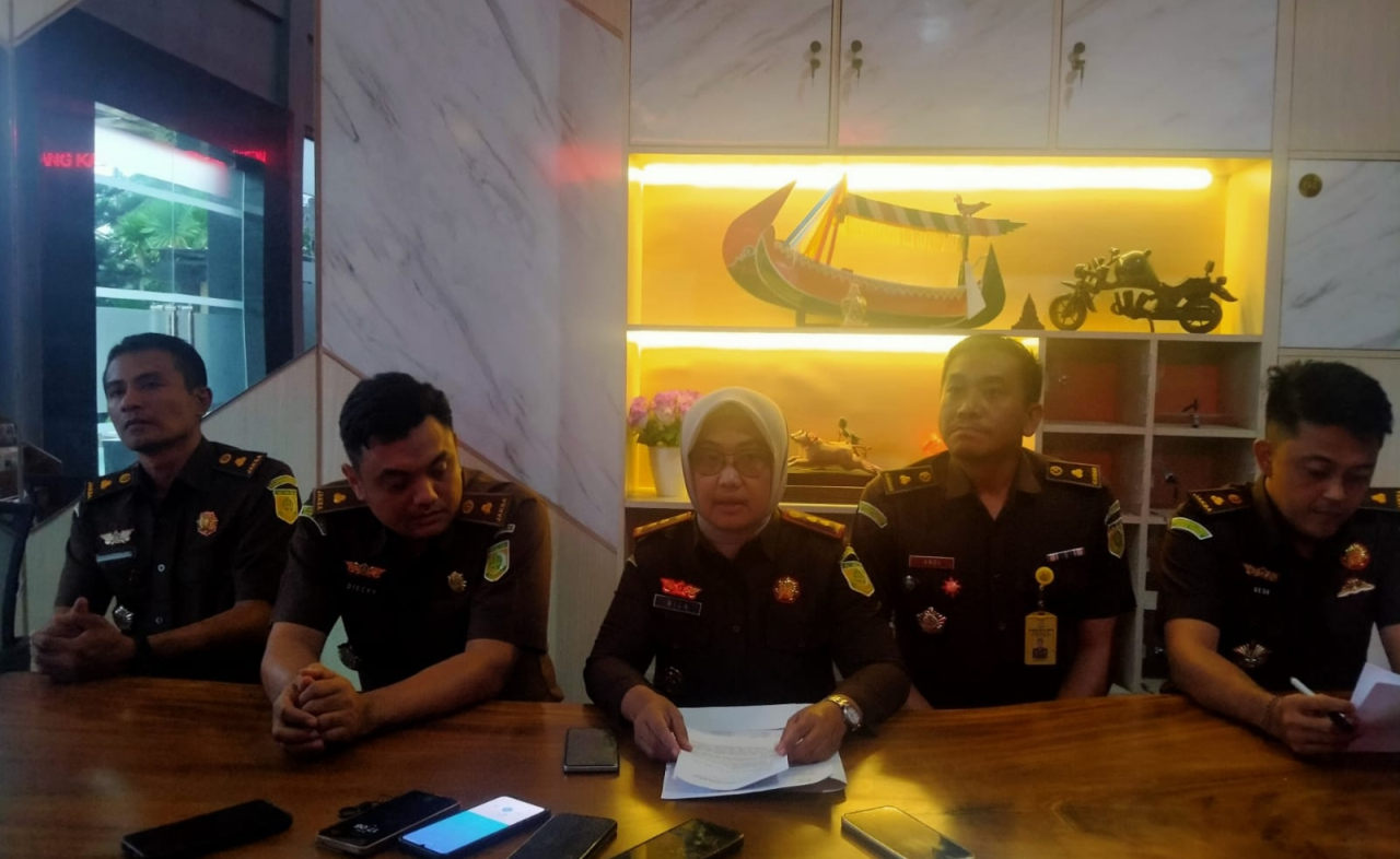 Penyidik Kejari Sampang mendalami dugaan korupsi 19 proyek RKB SMP senilai Rp 7,5 miliar, Rabu (10/12/2025)/Bn.