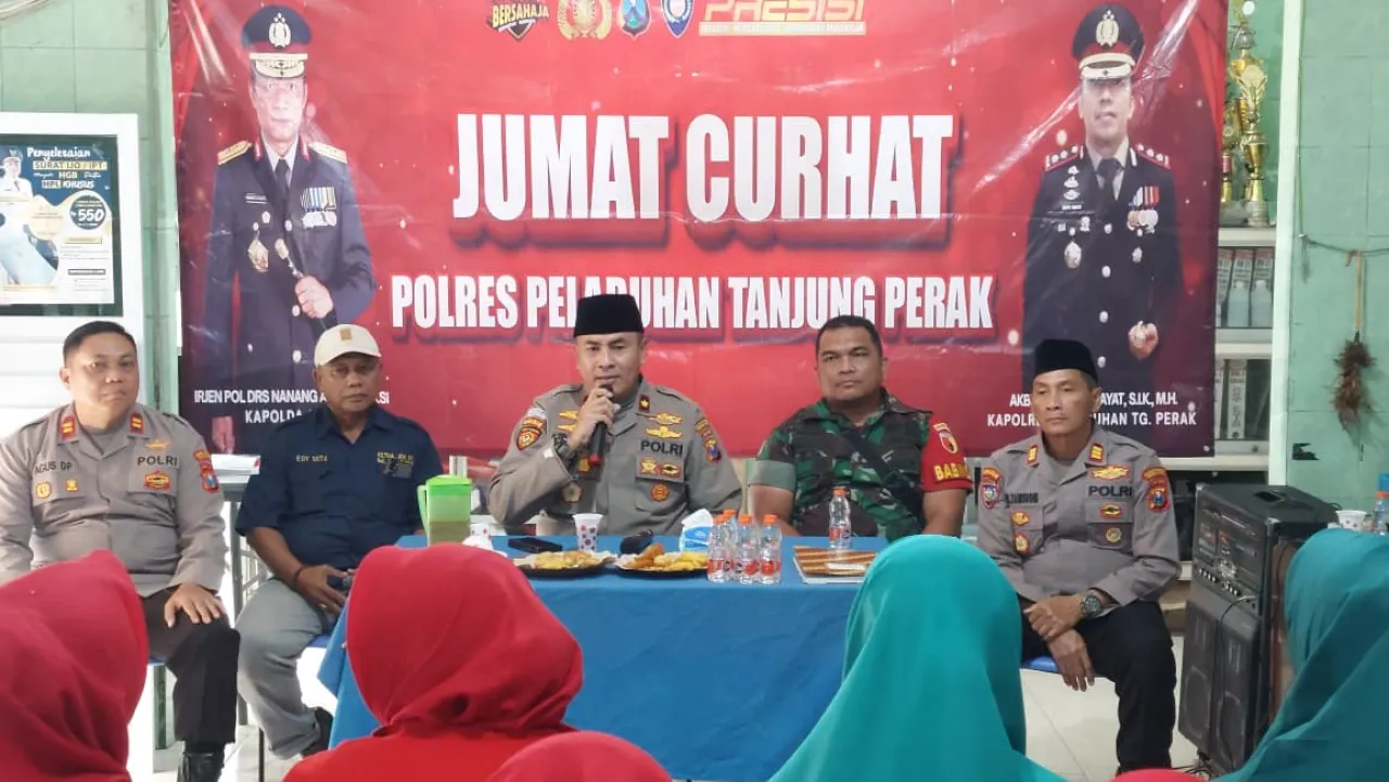 Cegah Kenakalan Remaja, Polres Pelabuhan Tanjung Perak Gelar Jumat Curhat