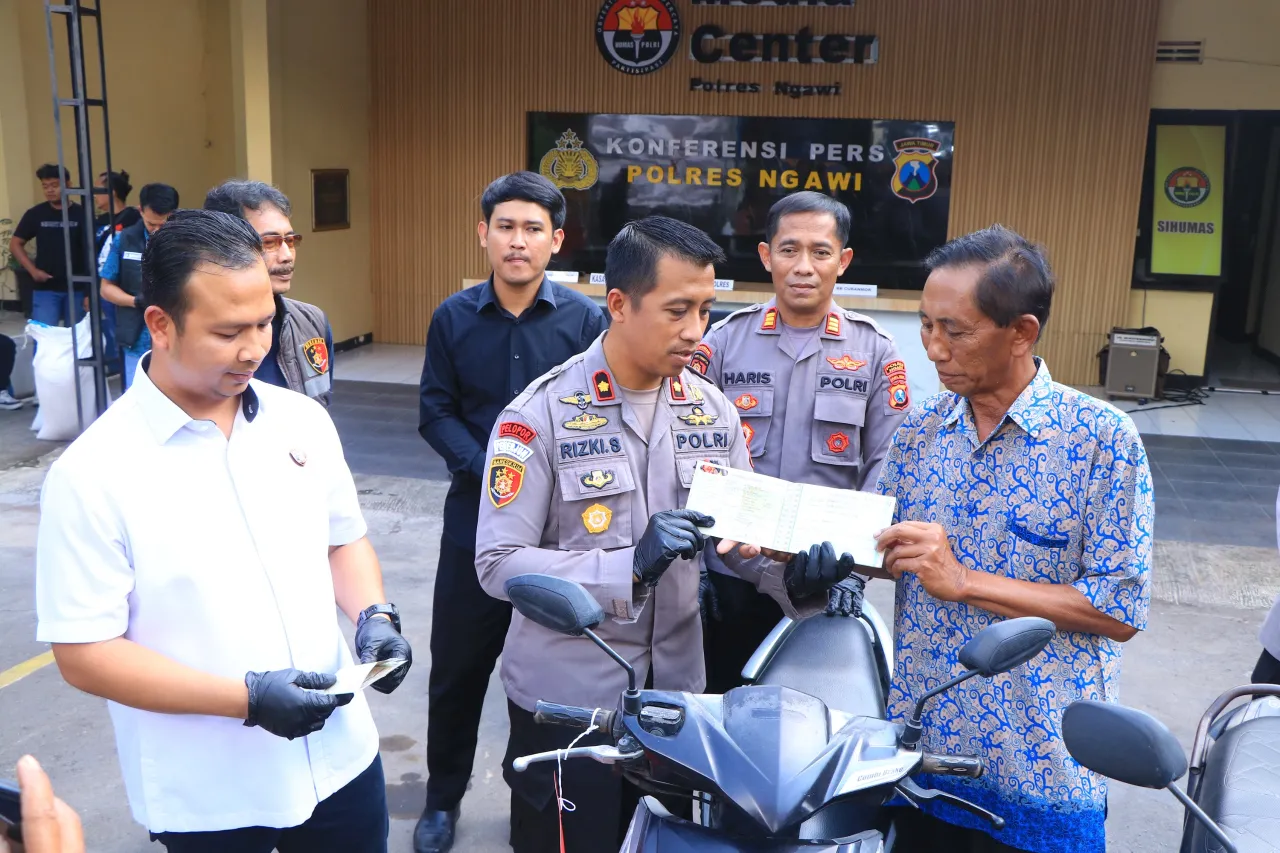 Polres Ngawi Tuai Apresiasi, Ungkap Curanmor dan Kembalikan Motor ke Pemiliknya Gratis