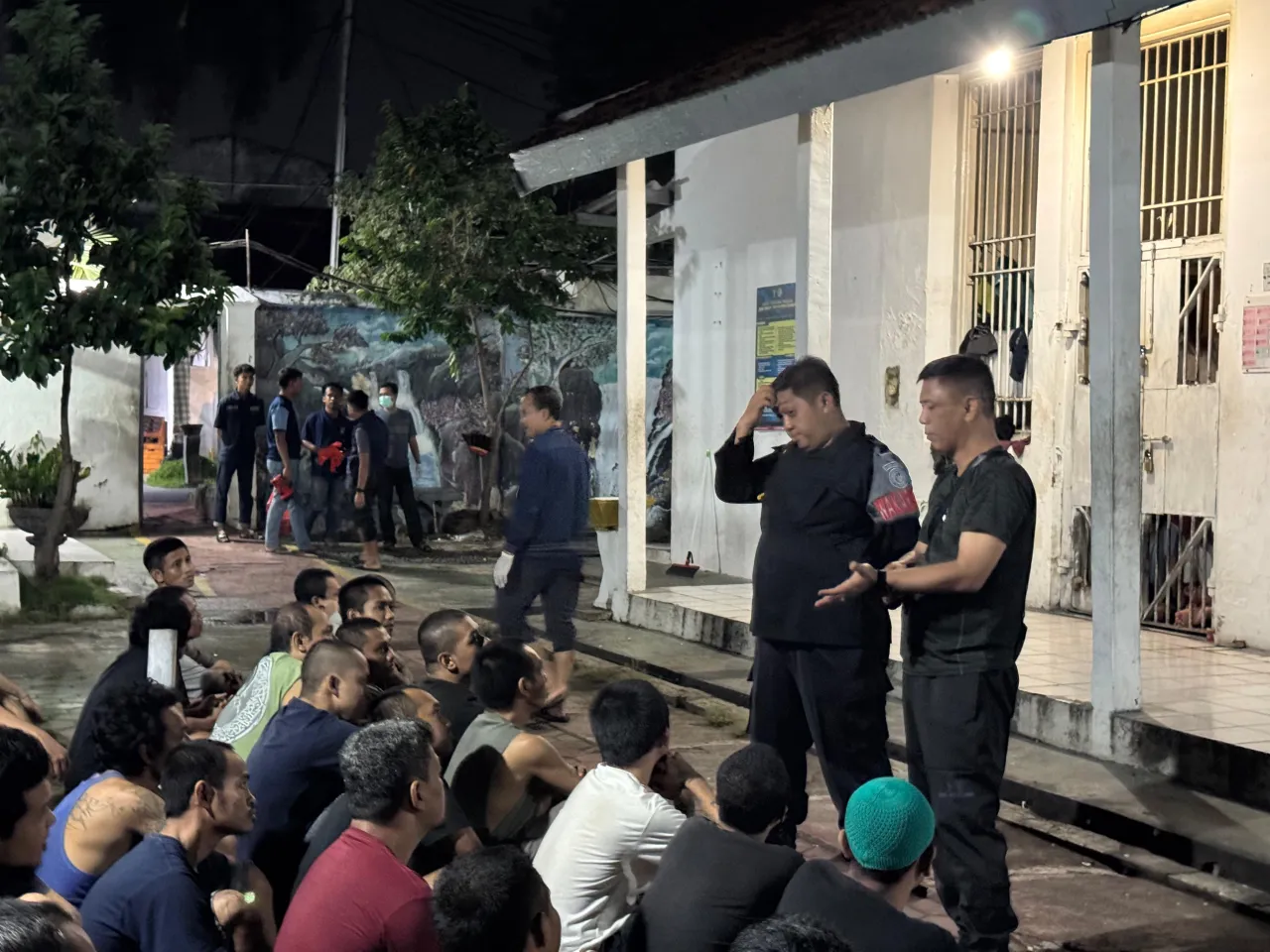 Razia Malam Digencarkan, Lapas I Madiun Pastikan Kondisi Kamar Hunian Tetap Kondusif