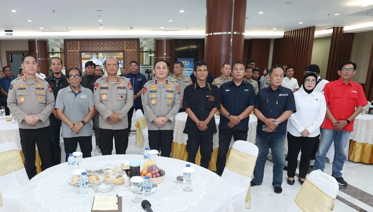 Polda Jatim Gelar Buka Puasa Bersama Insan Pers Perkuat Sinergitas dan Keterbukaan Informasi Publik