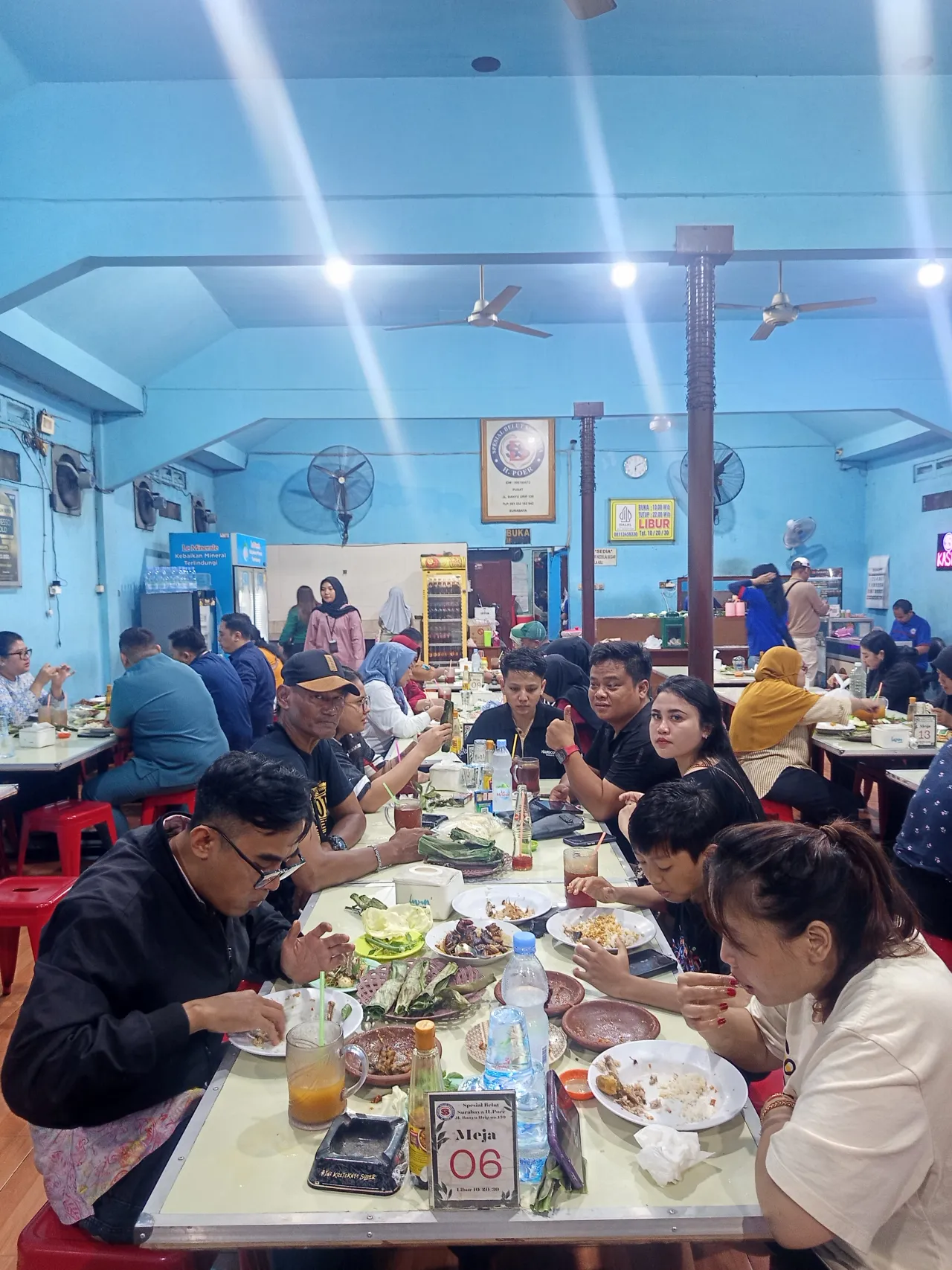 Team DJ Cindi Aurora Official Gelar Buka Puasa Bersama di Rumah Makan Spesial Belut Surabaya
