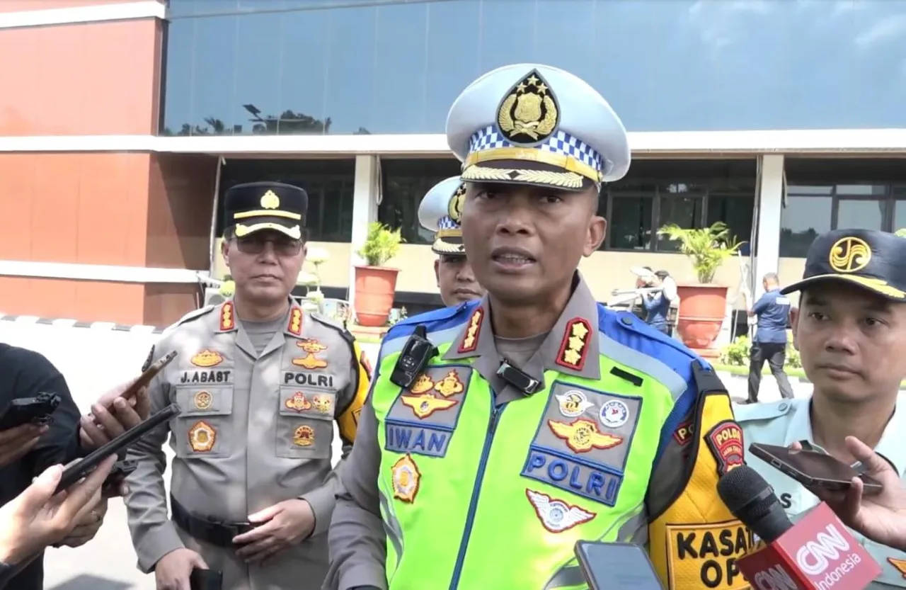 Polda Jatim Berlakukan Pembatasan Angkutan Barang Selama Operasi Ketupat