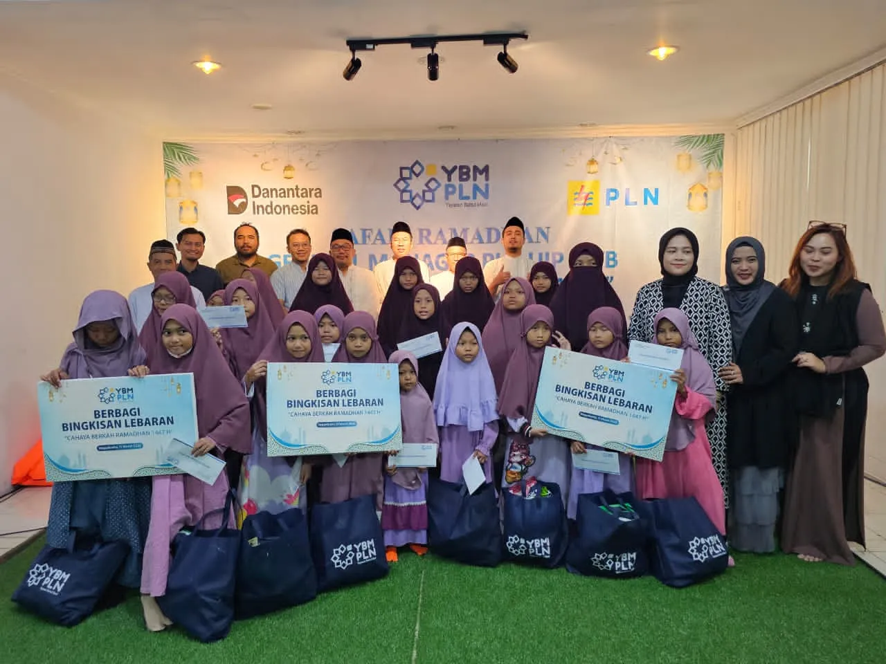 Safari Ramadhan Bersama GM PLN UIP JBTB: Pererat Silaturahmi, Tebar Kebahagiaan untuk Anak Yatim Yogyakarta