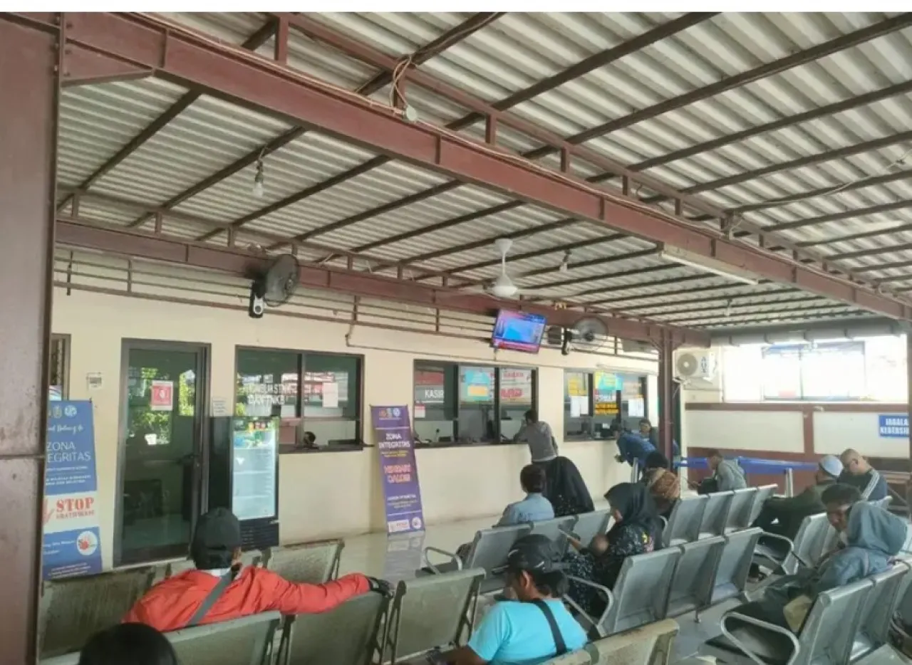 Pelayanan Samsat Surabaya Utara Makin Prima, Calo Ditertibkan