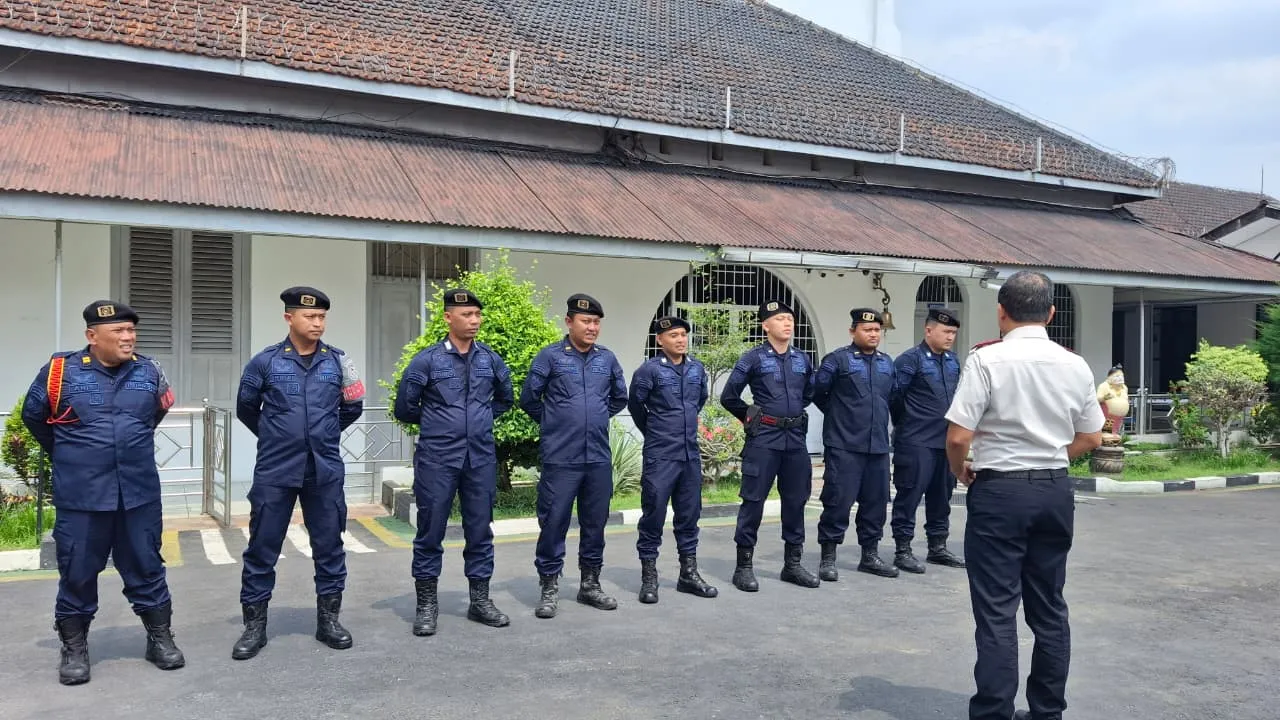 Pimpin Serah Terima Regu Jaga, Kalapas Sampaikan Tingkatkan Kewaspadaan, Jangan Biarkan Pelanggaran Terjadi