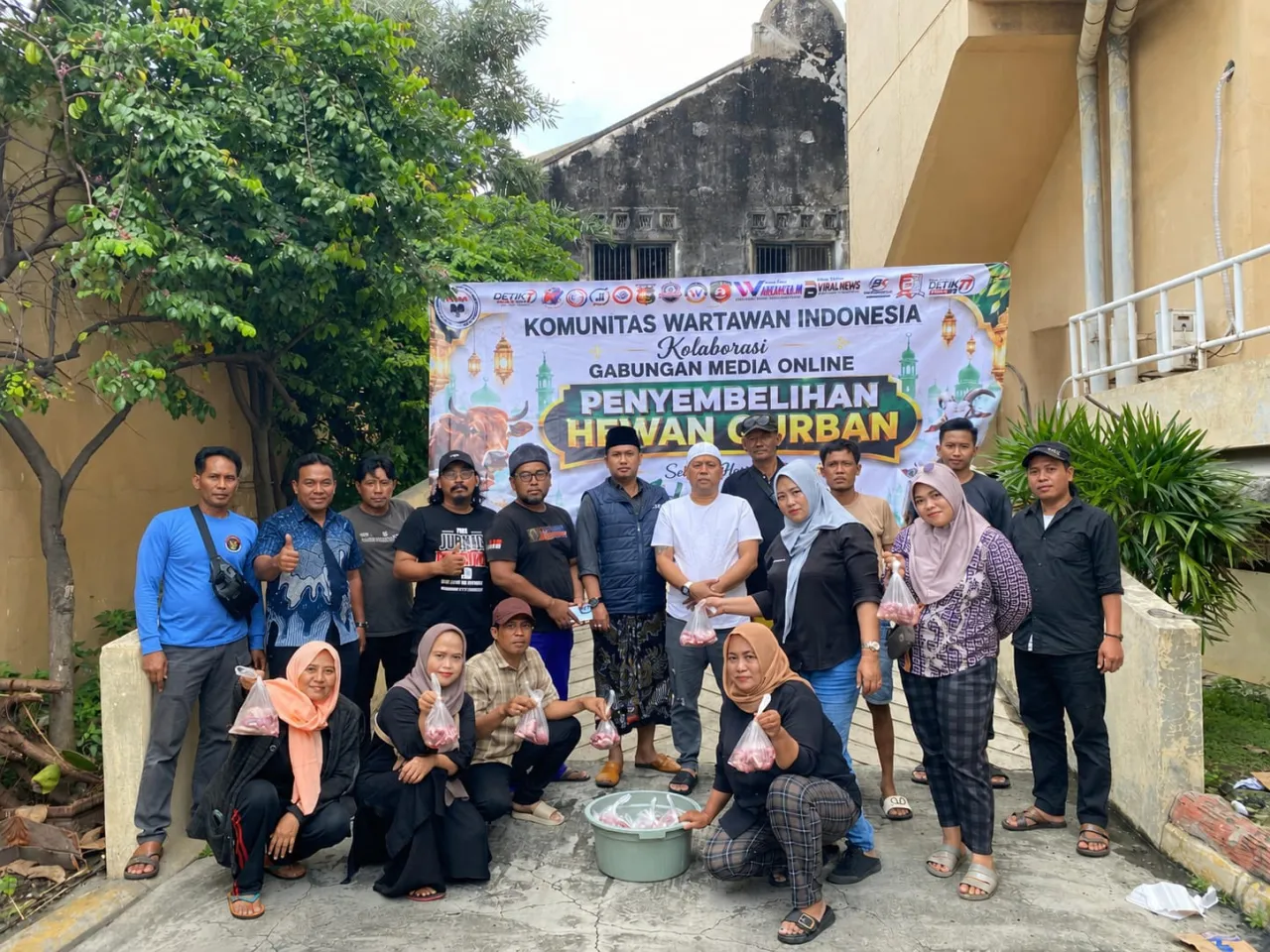 Semarak Idul Adha 1447 H, KWI Bersama Gabungan Media Online Gelar Penyembelihan Hewan Kurban