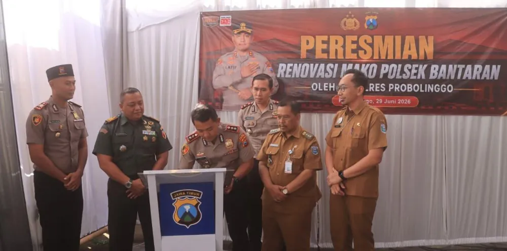 Kapolres  Probolinggo Resmikan Renovasi Polsek Bantaran dan Besuk,Tekankan Optimalisasi Pelayanan Publik