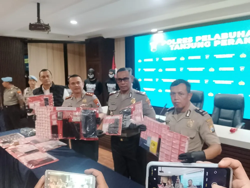 Polres Tanjung Perak Perangi Narkoba, 23 Kasus Diungkap dan 27 Tersangka Diciduk