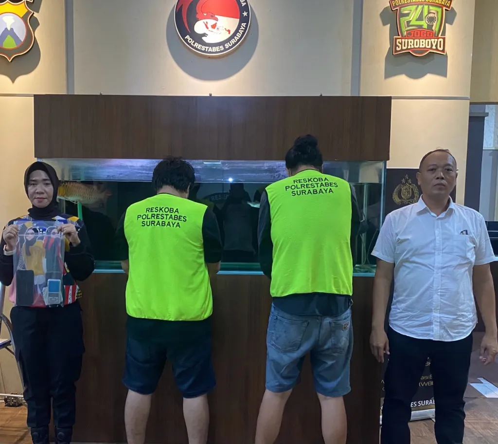 Dua Pengedar Pandean Peneleh Ditangkap Polrestabes Surabaya, Polisi Menyita Lima Poket Sabu