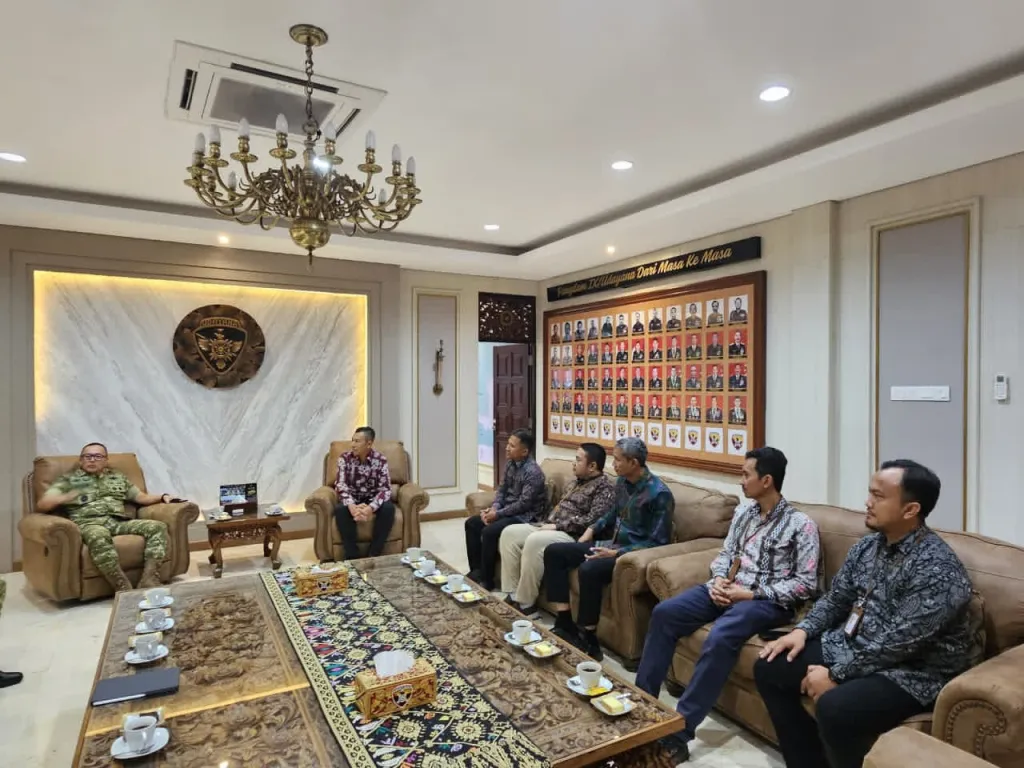 Perkuat Keandalan Listrik Bali, PLN UIP JBTB Audiensi dan Teken Kerja Sama dengan Kodam IX/Udayana