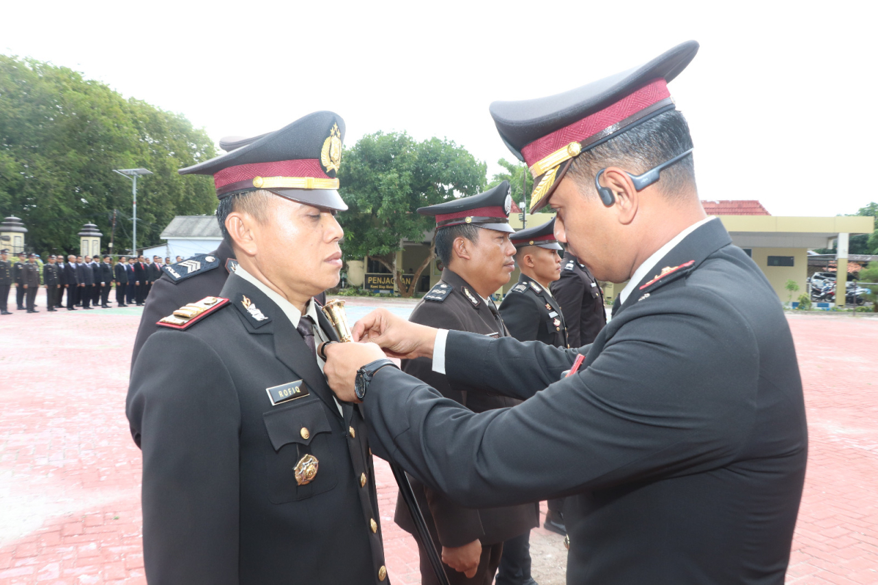 Upacara penganugerahan Satyalancana Pengabdian