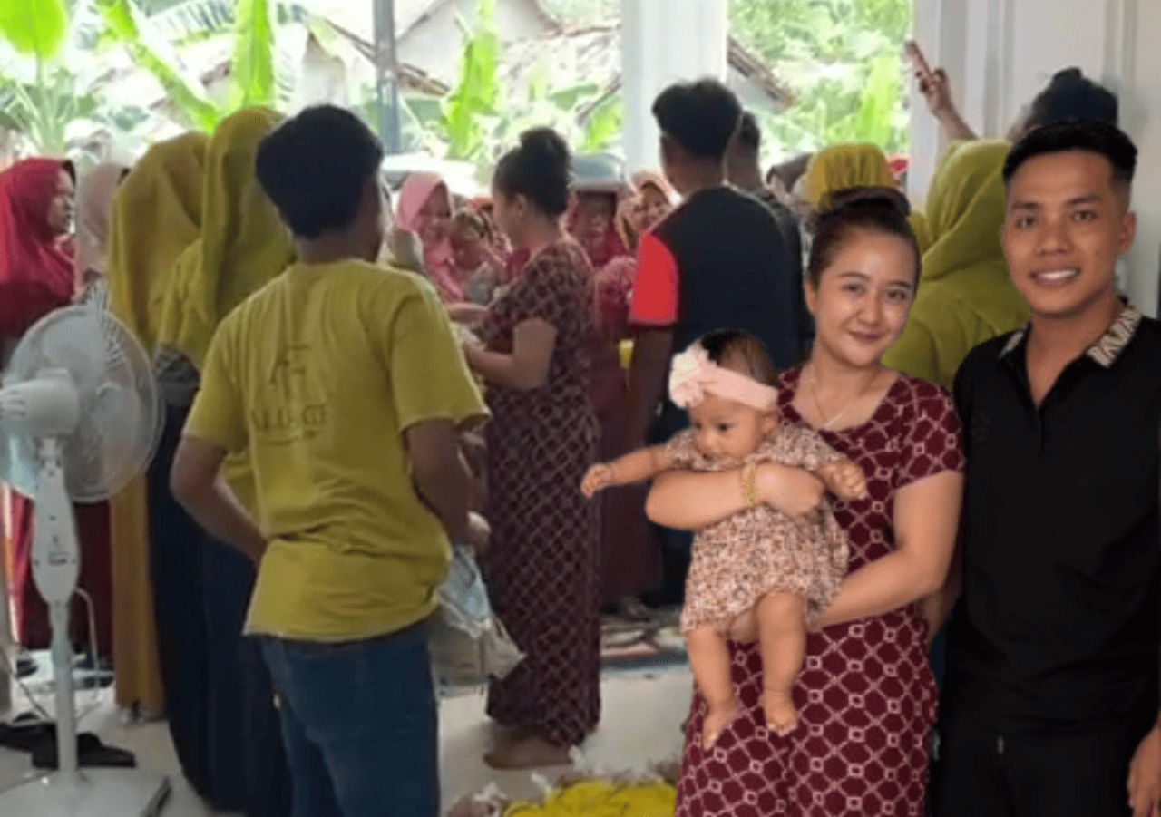 Proses pembagian sembako kepada lansia di rumah Tiktoker Madura Anas Fikri dan Adelia Regina/Bn