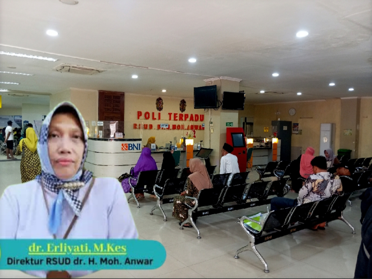 Nampak Ruang poli terpadu. Para tenaga administrasi pendaftaran melayani dengan baik