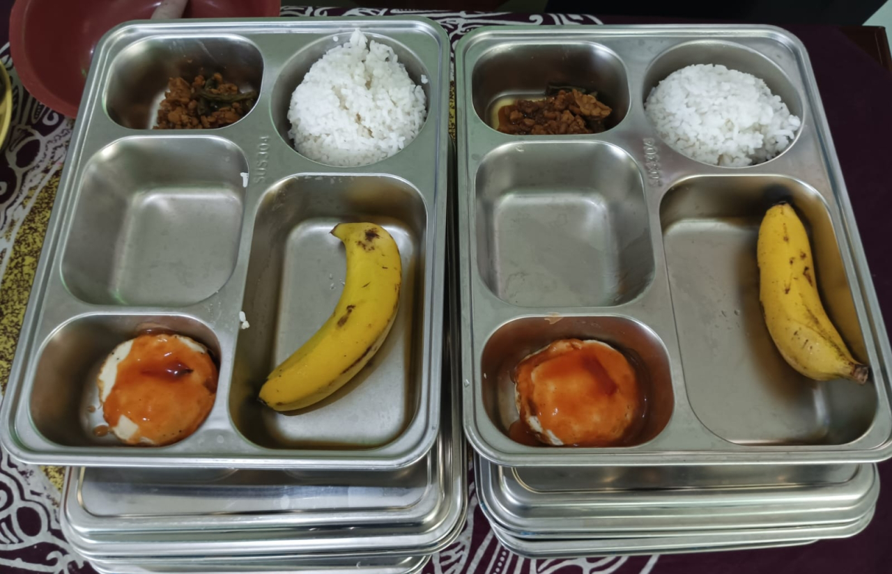 Menu SPPG Ragung 3 Pangarengan dikeluhkan karena porsi tak merata dan kualitas dipertanyakan/Istimewa/Bn.