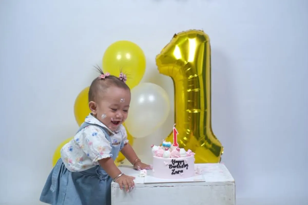 Komisaris Utama 12 Media Online Berikan Ucapan Ulang Tahun ke 1 Untuk Zara Cucu Tercinta  