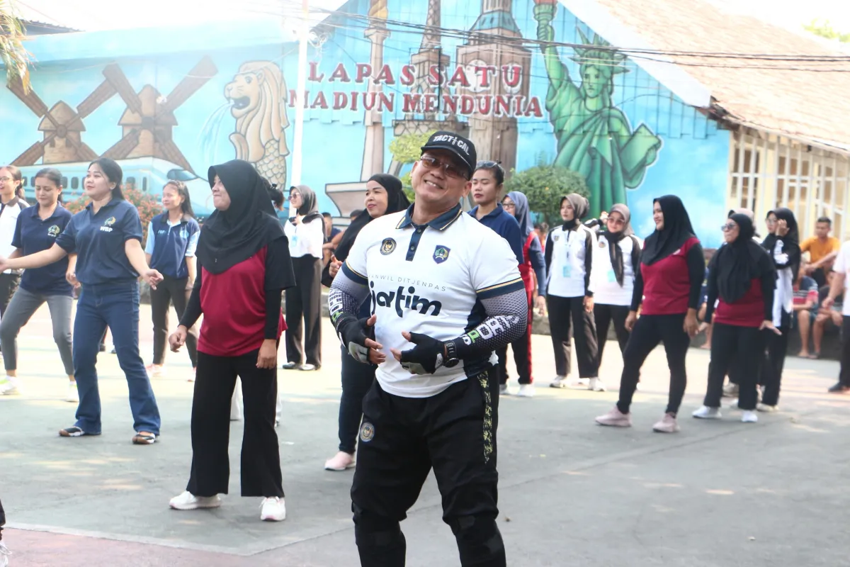 Harmoni Gerak Lapas Kelas I Madiun Tingkatkan Kebugaran dan Kebersamaan Warga Binaan serta Petugas